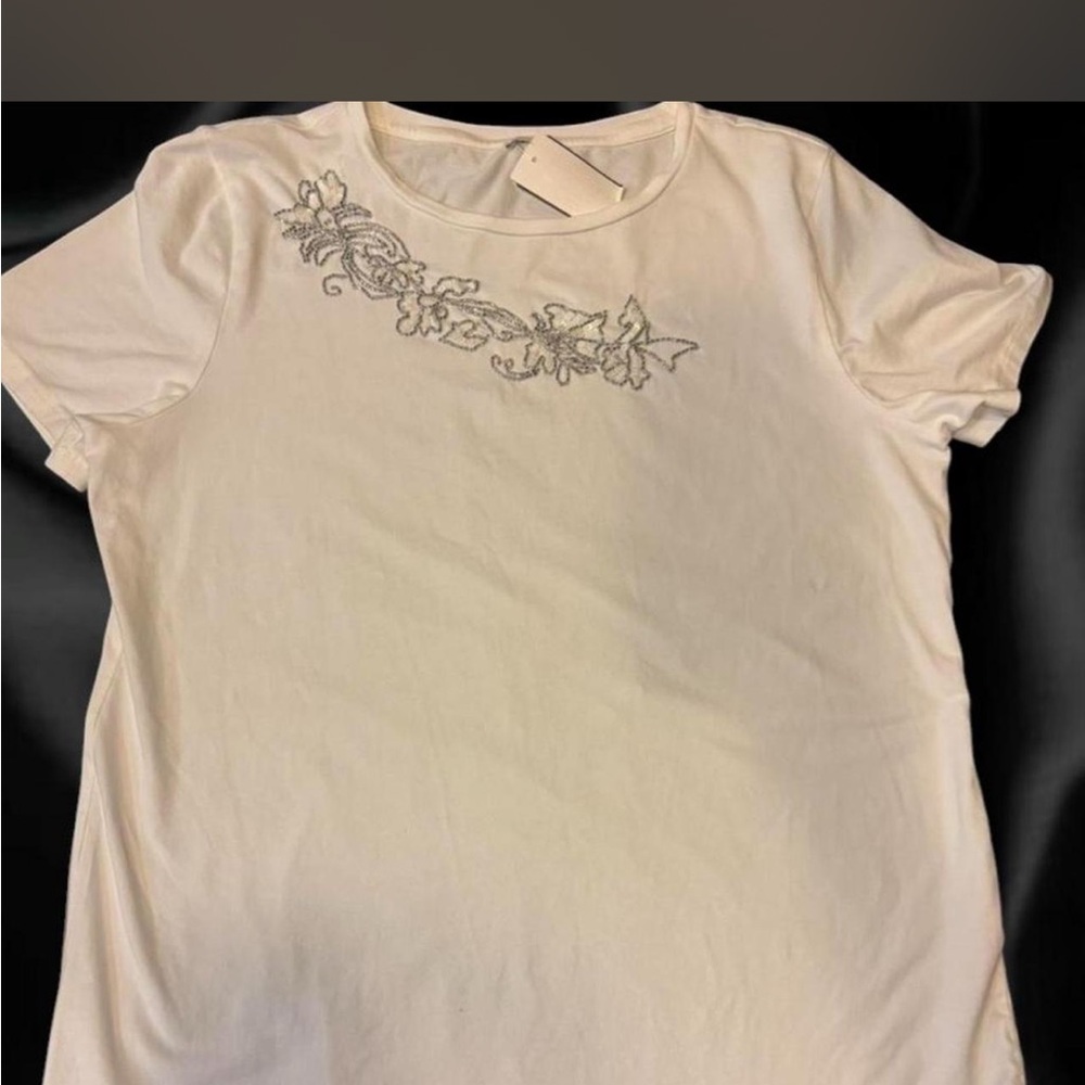 Anne Klein white Short-Sleeve Tee with Silver Floral Embellishment